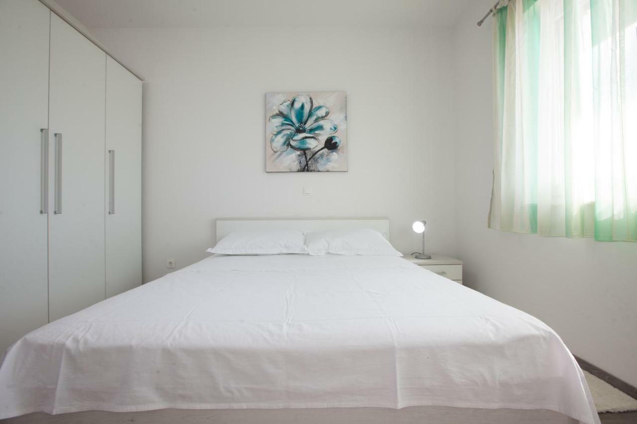 Apartments Turtle Gardens Makarska Exterior foto
